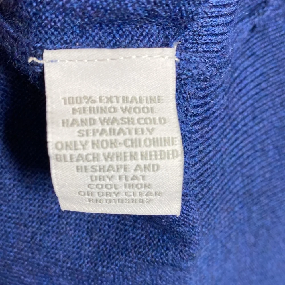Men’s Merino Wool V Neck Sweater Blue Size Large EUC Toscano Firenze - Picture 4 of 4
